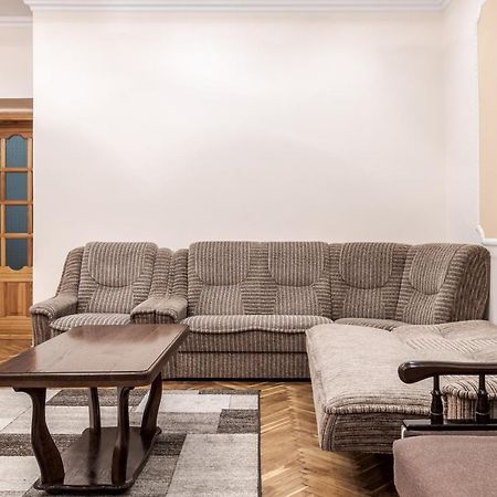 Akademika Hnatyuka Apartment Lvov Exteriér fotografie
